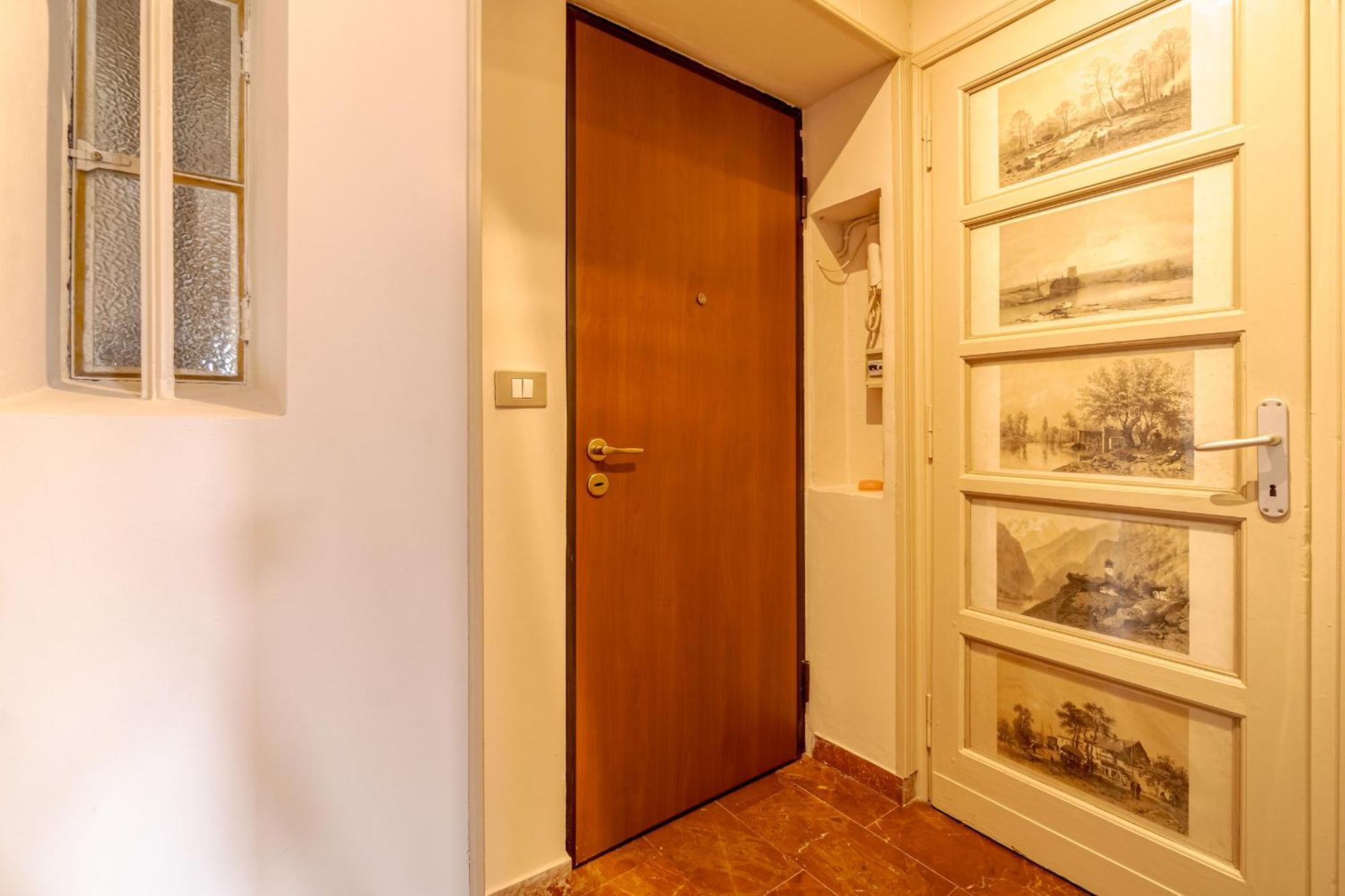 Casa Valeggio Attic Apt Few Steps From Porta Nuova Lägenhet Turin Exteriör bild
